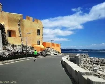 Cozy Near The Sea In Διαμέρισμα Paço de Arcos